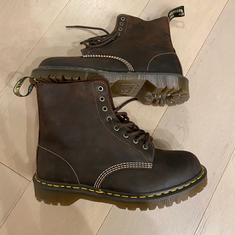 Dr. Martens 1460 Pascal Wax Commander boot: Rustic Brown colorway- Men’s Size 10